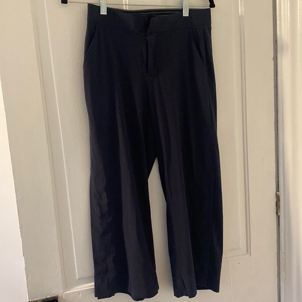 Navy cropped wide legged athleta pants